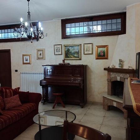 Villetta San Cesareo Сан Чезарео Екстериор снимка