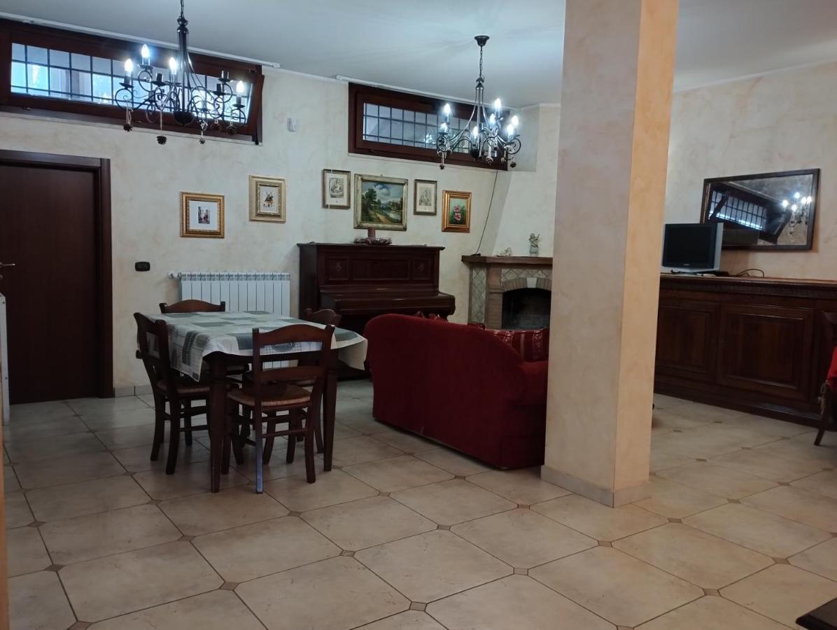 Villetta San Cesareo Сан Чезарео Екстериор снимка
